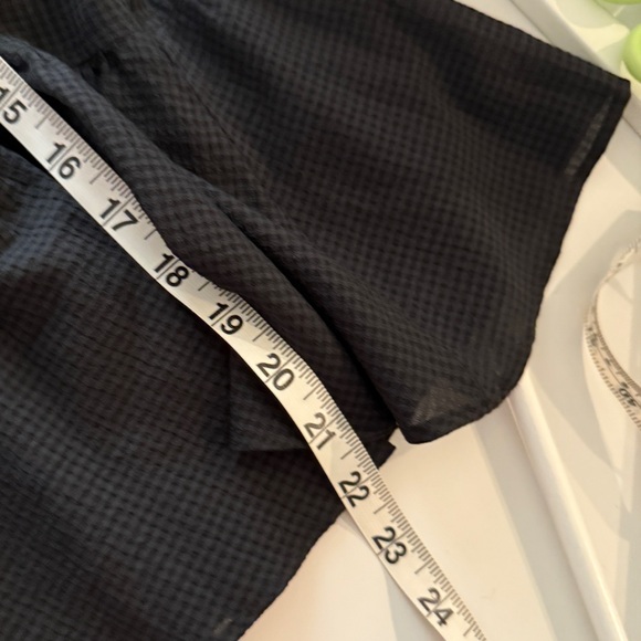 Banana Republic Tiered Swing Trapeze A-Line Top Black Seersucker Blouse Top XS - Picture 7 of 7